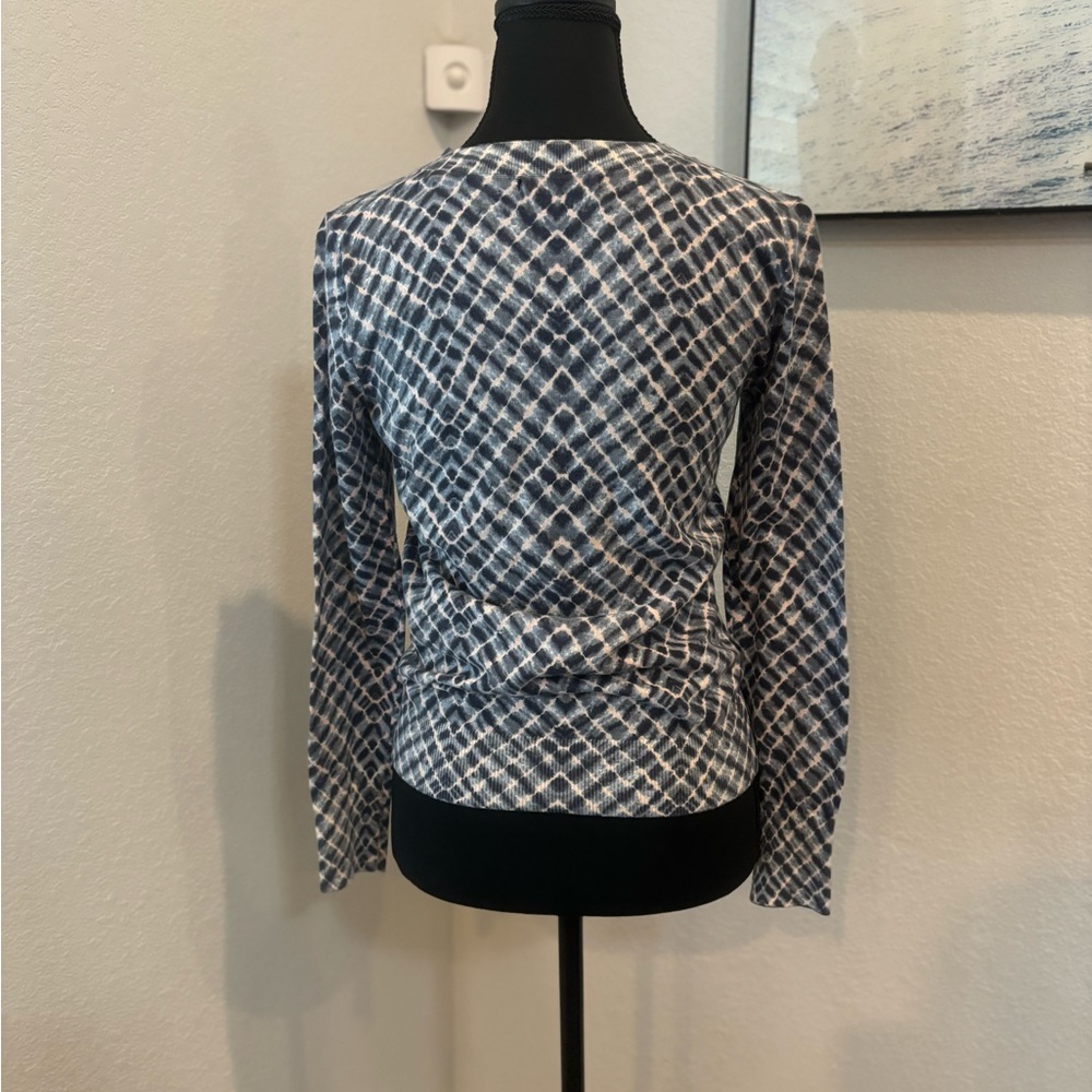 Banana Republic Geometric Blue and Light Pink Thin Sweater (XS) - Picture 2 of 4